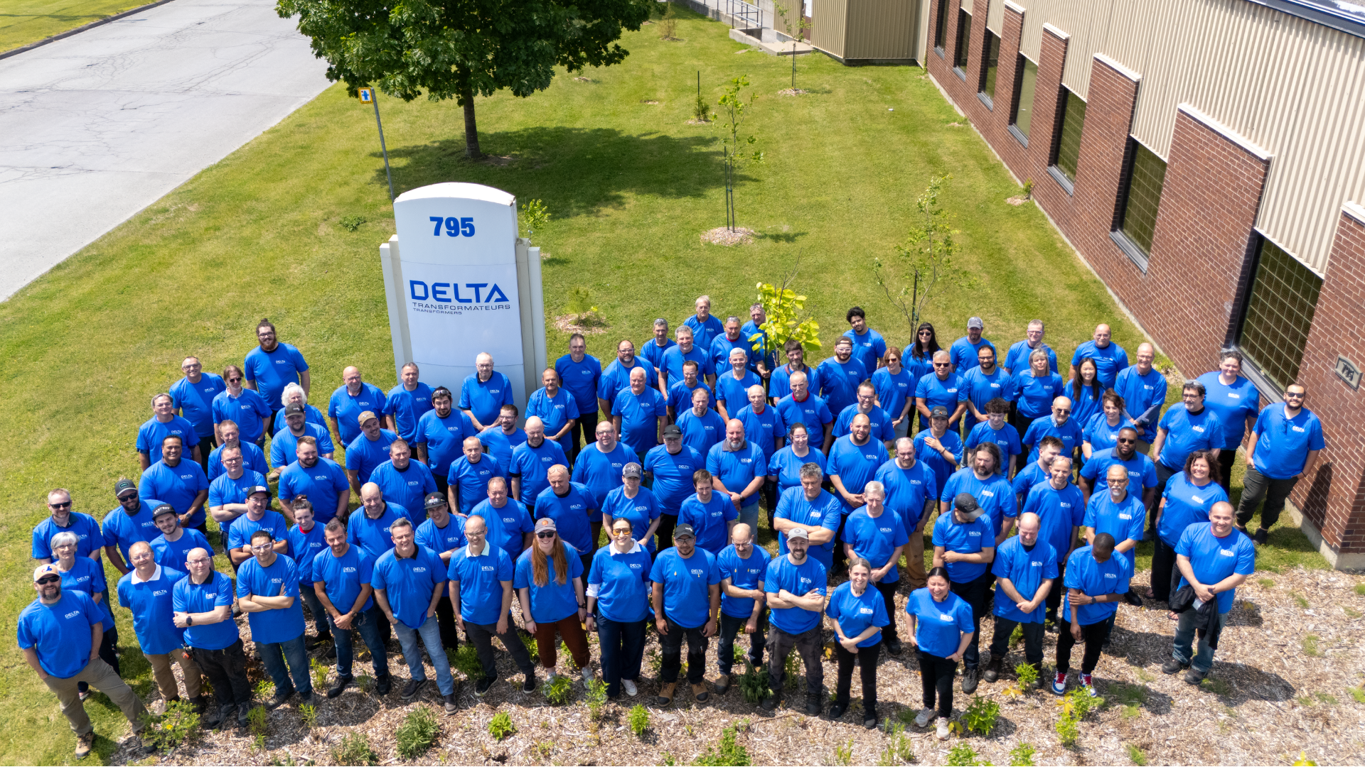 Équipe Granby devant Delta